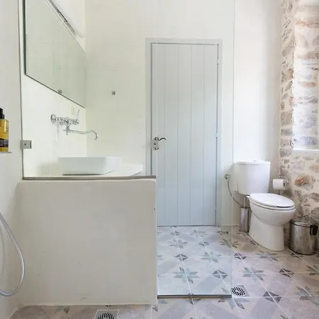 Sleeps 6 With Pool Air Con And Wifi Vila