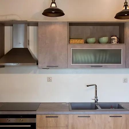 Vila Sleeps 6 With Pool Air Con And Wifi Ano Gatzea