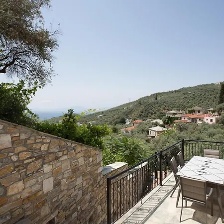 Sleeps 6 With Pool Air Con And Wifi Vila